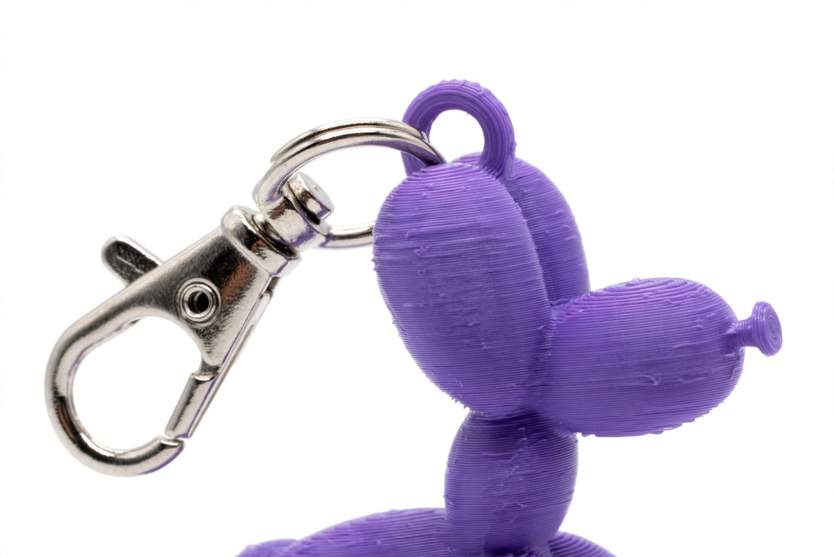 3D printed balloon dog keychain, clasp detail